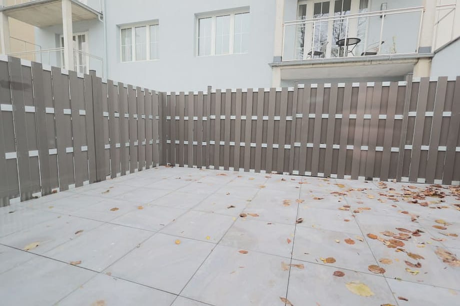 Terrasse im Innenhof des Bismarckhauses im Essener Südviertel