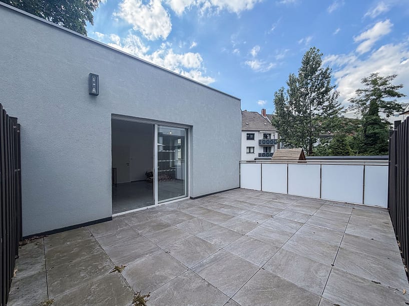 Hofhaus des Bismarckhauses mit großer Terrasse im Innenhof, Walter-Hohmann-Str. 11a Essen